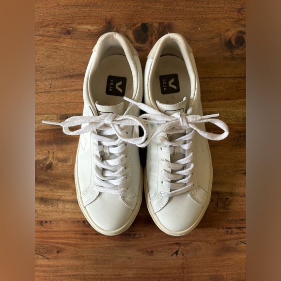 Veja Esplar White Leather Lace Up Shoes Sneakers Women's Size 7 - Picture 1 of 9